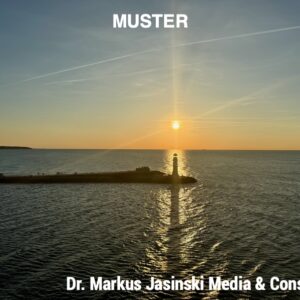 Foto/Lizenz "Sonnenuntergang über der Warnemünder Westmole" [Digital]